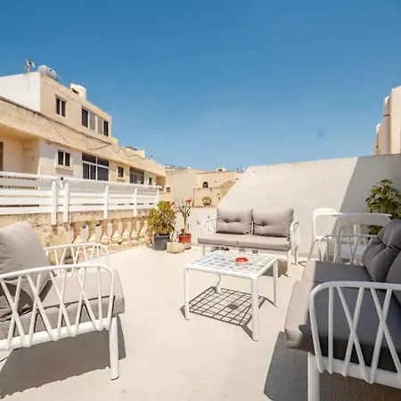 2min Away From Mdina In Townhouse Pensionat *
