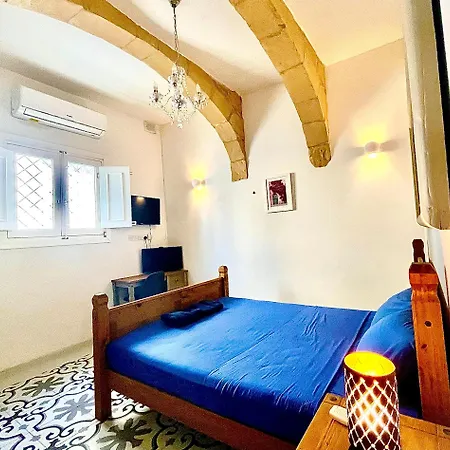 Guest house 2min Away From Mdina In Townhouse Rabat